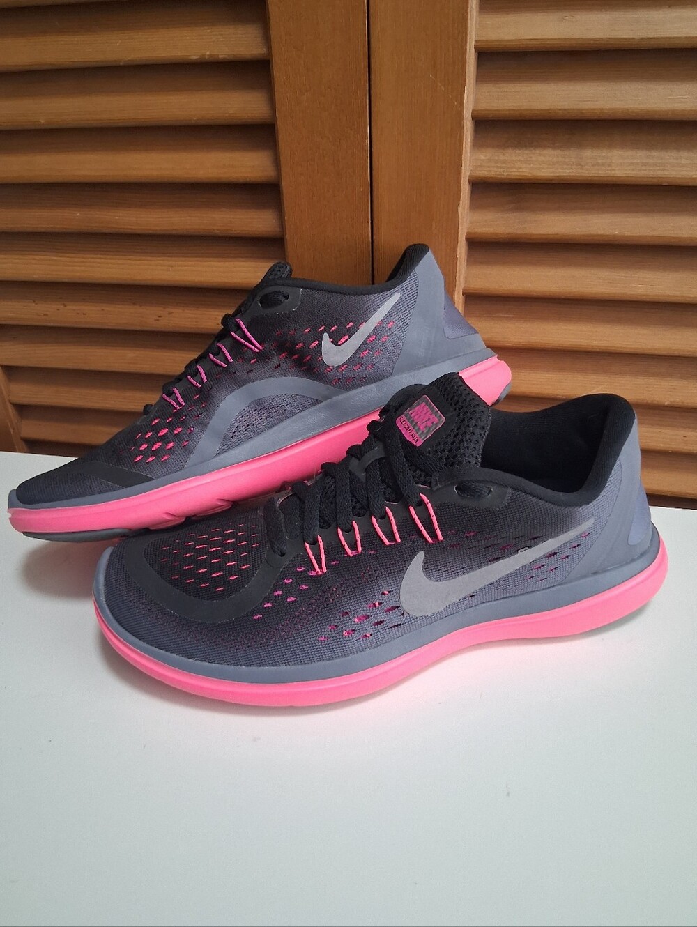 Nike Womens Flex 2017 Run 898476-009 Black Pink Lace Up Running Shoes Size 6.5